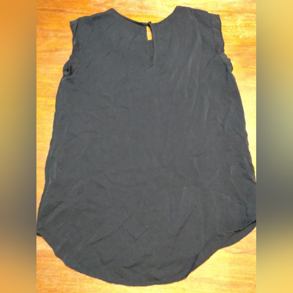 Michael Kors Black Sleeveless Blouse, Size Small, Silk, Silver Embellish… - Picture 3 of 8